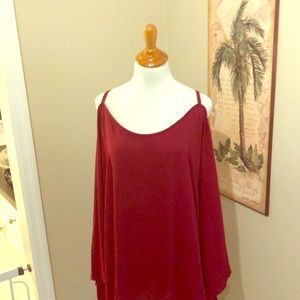 NWT Burgundy cold shoulder top